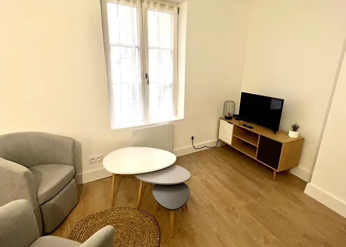 Place St Epvre - Cosy Renove Appartement *